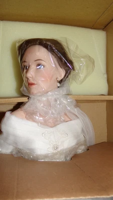 Muñeca de porcelana Ashton Drake boda en Venecia novia 23" en caja original Titus Tomescu Foto 1 de 4