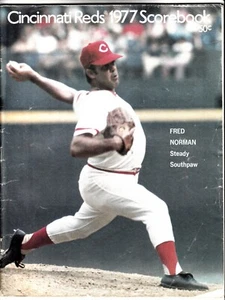 Cincinnati Reds 1977 libro de anotaciones oficial guía de béisbol vintage vs Astros de Houston - Imagen 1 de 2