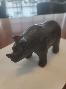 FIGURA DE RINOCERONTE METAL HIERRO ESCULTURA FIGURA ANIMAL De colección 7X3 - Imagen 1 de 6