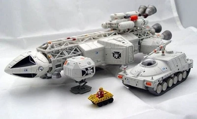 SPACE 1999 Deluxe Eagle Set de Regalo Laboratorio Águila/Cohete de refuerzo Gerry Anderson Foto 1 de 4