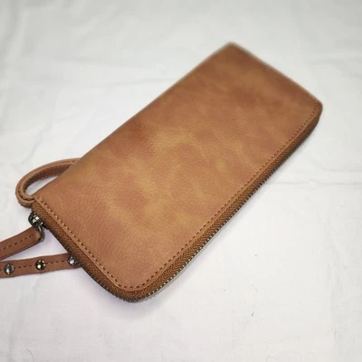 FREE PEOPLE Cartera Muñequera Vegana Marrón Imitación Cuero Foto 1 de 4