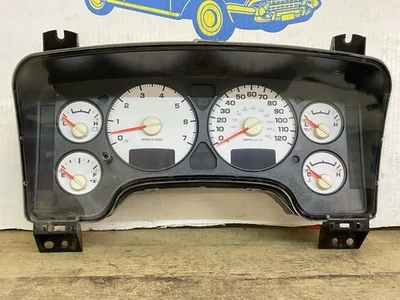 Dodge Ram 1500 2004-2005 cuadro de instrumentos montaje OEM kilometraje 163900  Foto 1 de 4