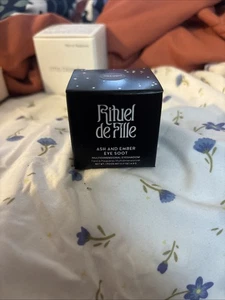 Eyeshadow Rituel de Fille Ash & Ember Eye Soot HALF LIGHT - Picture 1 of 3