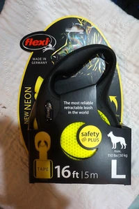 NWT FLEXI RETRACTABLE LEASH LARGE SAFETY PLUS - Picture 1 of 5
