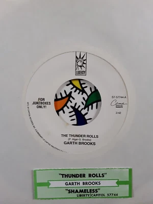 GARTH BROOKS-The Thunder Rolls/Shameless 7" 45 REISSUE 1991 Country Rock Liberty - Image 1 of 2