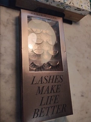 Накладные ресницы PARIS HILTON Lashes Make Life Better 5 шт ~ - Изображение 1 из 2
