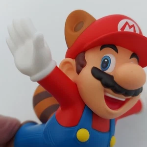 Nintendo Mapache Mario Adorno de Navidad 2022 Sello - Imagen 1 de 9
