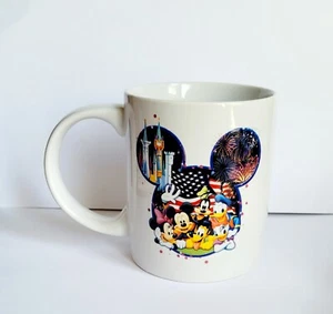 Disney Souvenir weiße Tasse Mickey Mouse and Friends Jerry Leigh Maus Ohren - Bild 1 von 3
