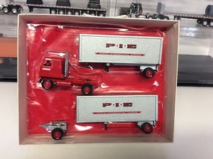 Winross P.I.E. w/ Dbl. Van Trailers. New in Box - Picture 1 of 2