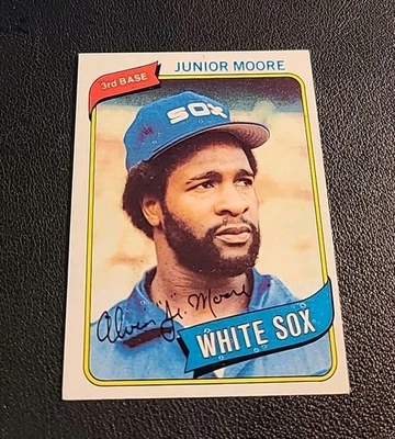 1980 Topps - Junior Moore #186 - Image 1 of 2