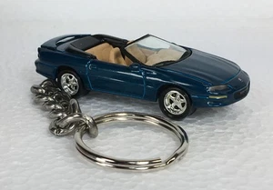 1998   '98  CHEVY CAMARO CONVERTIBLE   (green)  CUSTOM MADE  DIE-CAST KEY CHAIN - Picture 1 of 5