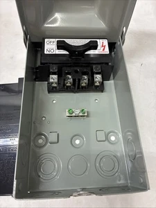 Eaton DPU222R Non Fusible Pullout AC Disconnect - Outdoor Stahlgehäuse - Bild 1 von 3