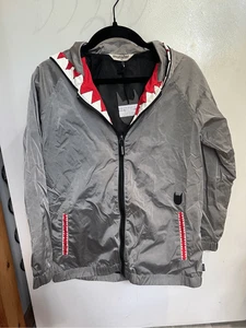 Munster Grey Shark Windbreaker Youth Größe 10 NEU - Bild 1 von 12
