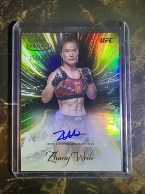 2024 TOPPS GOLD LABEL UFC ZHANG WEILI SURGING SIGNATURES AUTO # 253/299 - Image 1 of 2