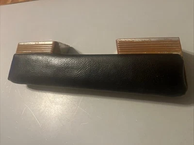 Apoio de braço para porta Chevrolet Corvette 1962-1964 esquerda ou direita original GM 4782299 - Imagem 1 de 4