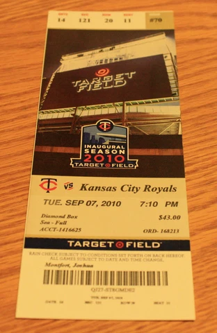 Minnesota Twins Ticket Stub | September 7 2010 | Jim Thome HR Ben Revere Debut Cover