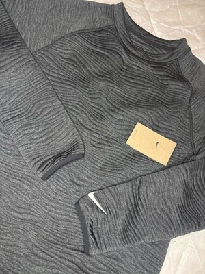 Nike Men’s Dri-FIT Tour Quilted Crew Neck Pullover Black Small Golf Sweater NWT - Image 1 of 4