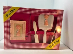 Vintage Little Miss Waschtisch Set Nos  - Bild 1 von 4