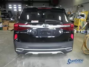 Kia Seltos SX 2021-2023 Rear Bumper Assy AWD w/ Satin Chrome Accent R01540038 - Picture 1 of 10