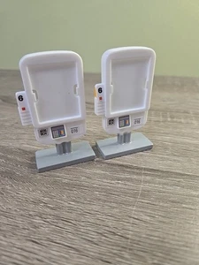 Lil McDonalds Happy Meal Spielzeug #17 Selbstbestellungskiosk. 2 Stück. KEINE AUFKLEBER  - Bild 1 von 3