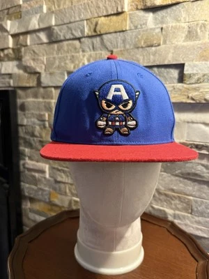 Lids Exclusive Marvel Comics Captain America Red Blue Flat Bill Ball Cap Hat EUC - Imagem 1 de 4