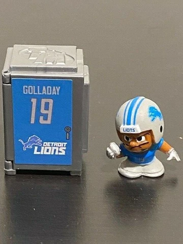 NFL Teenymates Silver Series 9: Kenny Golladay Detroit Lions Figure With Locker Cover