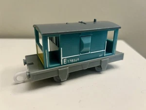 Thomas and Friends Trackmaster Blue Brake Van Train Car HiT Toy Co. 2006 - Bild 1 von 5