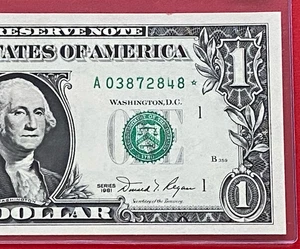 1981 STAR NOTE $1 DOLLAR BILL ( BOSTON A) UNCIRCULATED - Picture 1 of 5