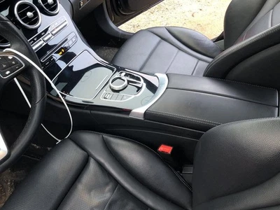 Mercedes Benz C300 2015-2021 consola central piso reposabrazos negro W205 915505 Foto 1 de 4
