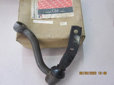 NOS 1961 1962 年 Oldsmobile Idler Arm Saginaw 通用 # 5674473 — 第 1/4 张图片