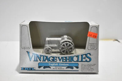 ERTL! ¡Serie de vehículos vintage! ¡Fordson inglés! ¡Escala 1:43! ¡NUEVO EN CAJA! ¡Fotos reales!  Foto 1 de 3
