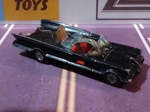 Corgi #267 Batmobile 2nd version Has Tow Hook - National Period Publications - Picture 1 of 8