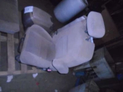 R FRONT SEAT FITS 01-04 FORD F250SD PICKUP 124414 Foto 1 de 3