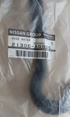 Manguera enfriador de aceite original Nissan Infiniti 21306-AQ805 M35 3,5 L V6 AWD 2006-00 Foto 1 de 4