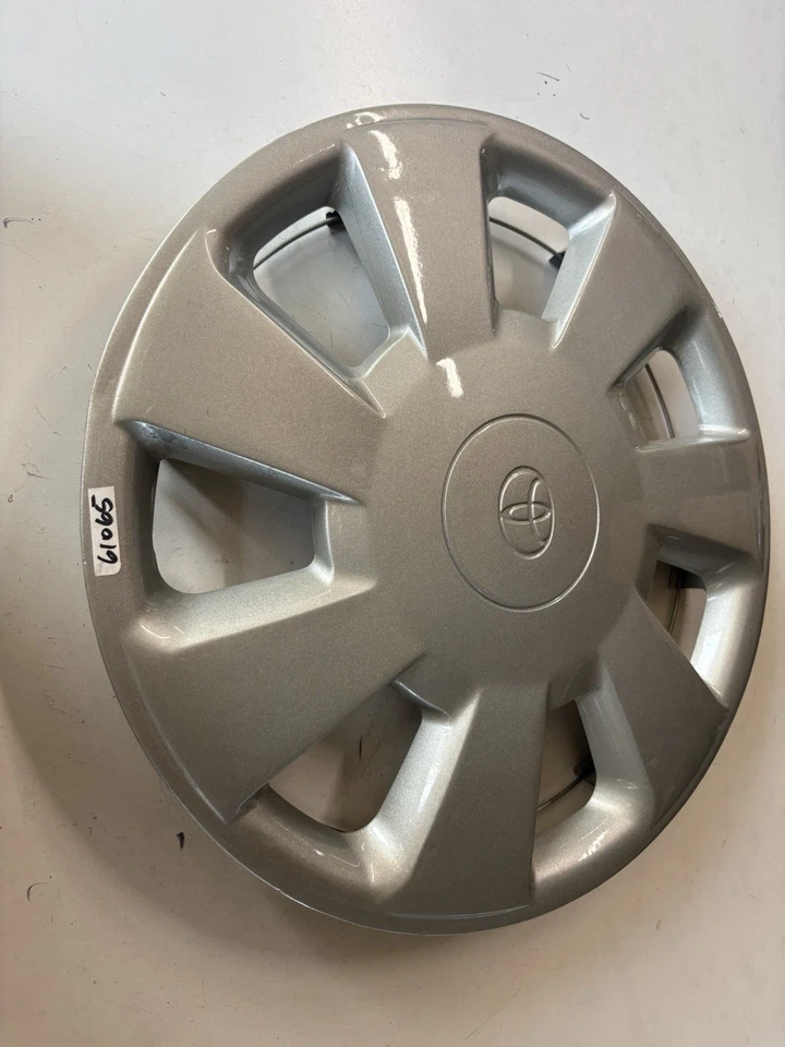 ONE 1992 - 1994 年丰田 Paseo # 61065 14 英寸 7 槽车轮盖轮毂盖 4260216050 — 第 1/4 张图片