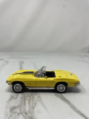 NewRay Diecast Chevrolet Corvette 1967 Convertible in Yellow - All American City - Image 1 of 4