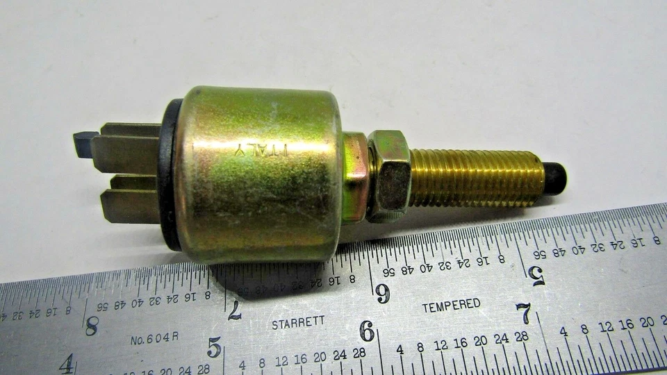 Interruptor de luz de freno pozos JA433 para Honda Accord 82-85 Foto 1 de 3