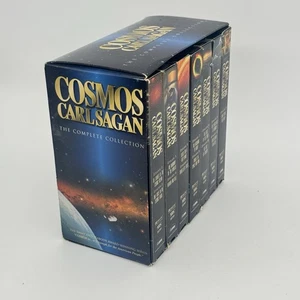 1996 Carl Sagan Cosmos The Complete Collection 7 VHS Set - Foto 1 di 5