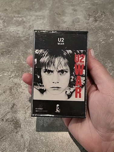 Foto 1 di 8