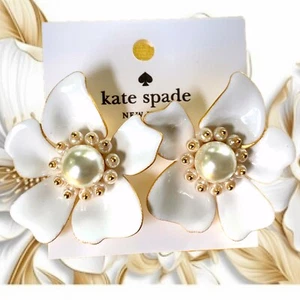 KATE SPADE Earrings ⭐️ New FLORA WHITE GOLD ENAMEL/PEARL/CRYSTAL PIERCED Flowers - Picture 1 of 22