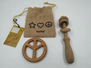 Natural wood baby teether teething ring and rattle - Picture 1 of 8