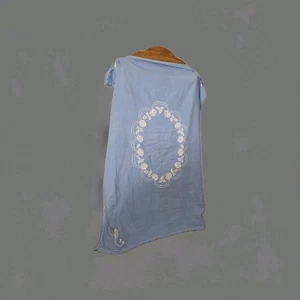 Handgefertigte himmelblaue Tischdecke mit Blumenstickerei 48 × 63 Zoll - Bild 1 von 17