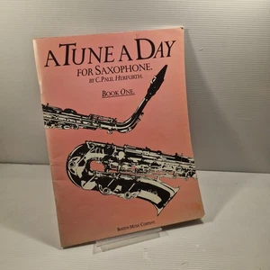 A Tune a Day for Saxophone Book One de C. Paul Herfurth Music Guide - Imagen 1 de 9