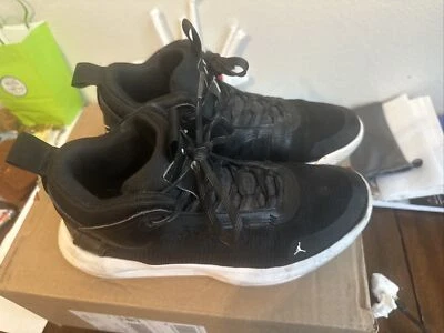 Jordan Jump Man 2020 para hombre talla 9,5 negro eléctrico verde blanco  Foto 1 de 4