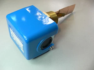 FQS Flow Switch Danfoss FQS-U30G (061H4000) Flow Switch, New - Picture 1 of 6