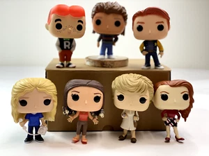 Lot of7 TV Show Funko Pop! -Friends Bundy Fletcher Archie Brady Blossom - Picture 1 of 1