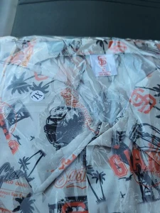 San Francisco Giants 2025 Aloha Hemd SGA 8/9/25 SF Hawaii Größe EXTRA LARGE - Bild 1 von 3
