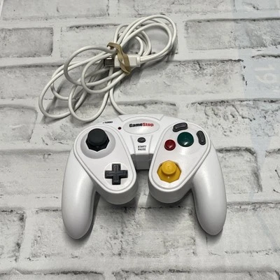 GameStop Pelican G3 Wired Turbo Controller Nintendo GameCube White Tested VGC - Image 1 of 4