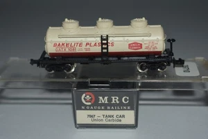 N Scale MRC Union Carbide 3-Dome Tank Car 1081 C52473 - Picture 1 of 2