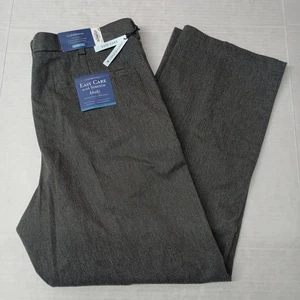 Croft & Barrow Khaki Pants Men's Size 36x30 Gray Pleated Classic Fit Stretch - Picture 1 of 7